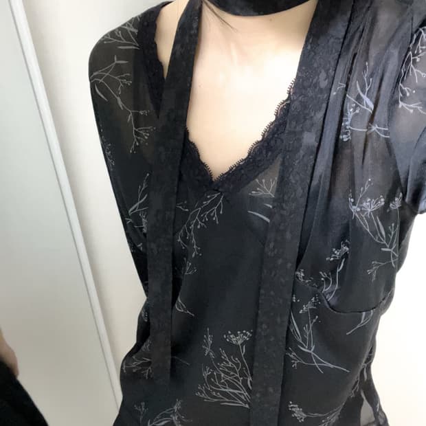 오리엔탈 레이스 블라우스