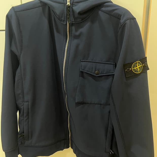 스톤아일랜드 소프트쉘자켓 xl