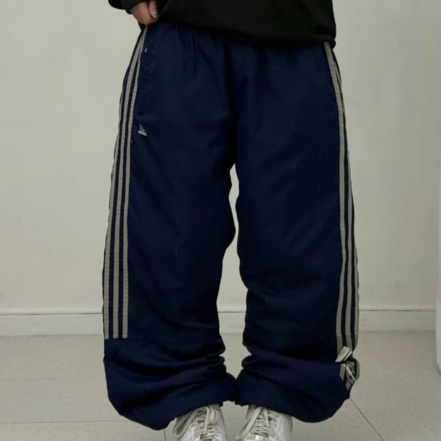 아디다스 네이비 누빔 조거팬츠