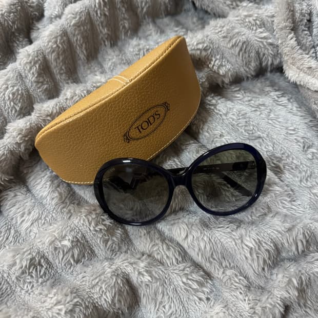 토즈 선글라스