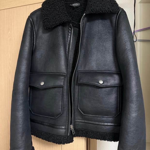 아페쎄 A.P.C. 무스탕 