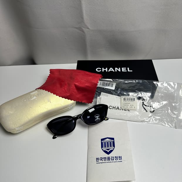 샤넬 타원형 블랙 선글라스 CHANEL 치미 chimi