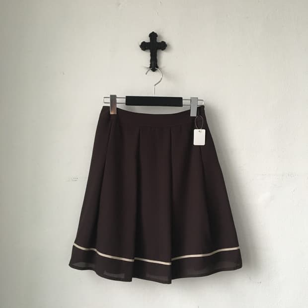 Pleats skirt
