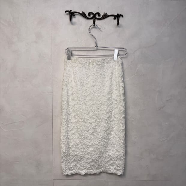 Ivory floral lace banding midi skirt