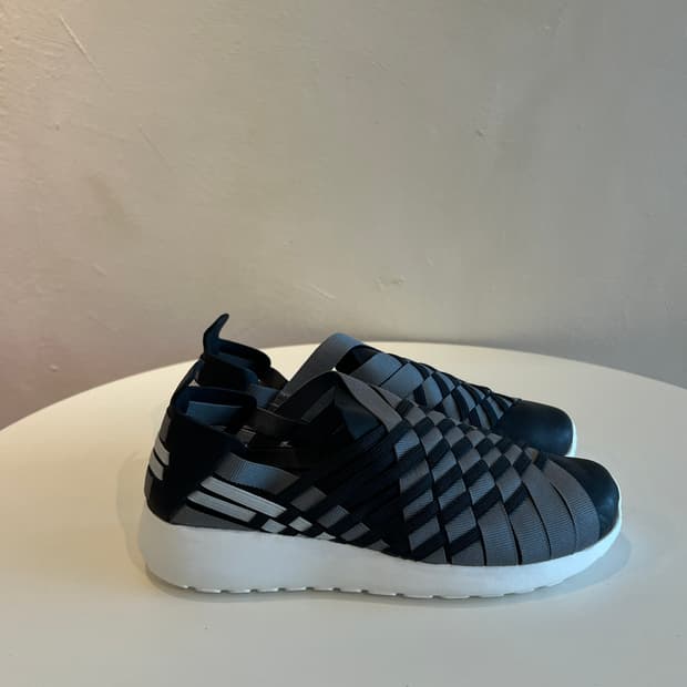 (235) 나이키 우먼스 로쉬런 워븐 2.0 '울프 그레이'