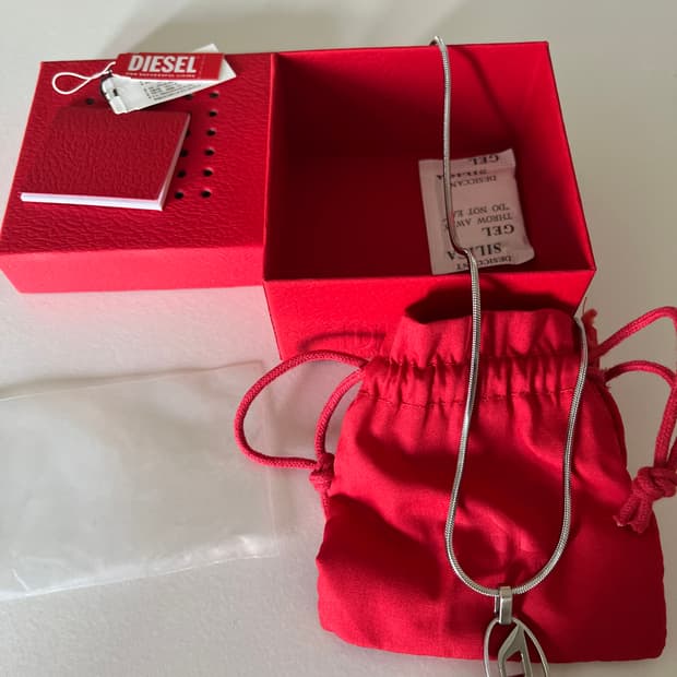 디젤 목걸이