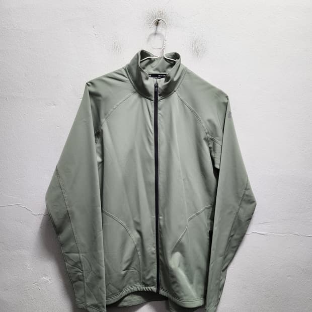 언더아머 히트기어 바람막이 