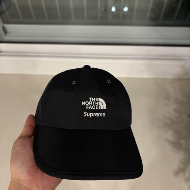 슈프림 노스페이스 스플릿 6 패널 블랙 모자