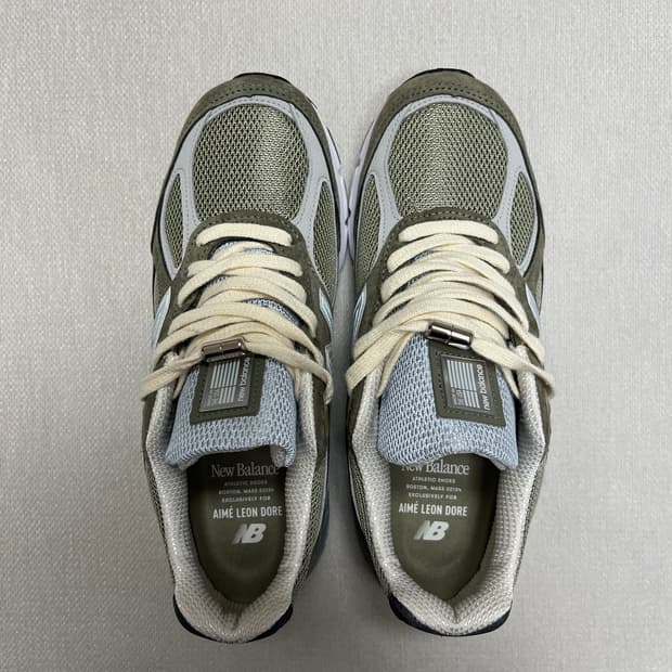 뉴발란스 x 에임레온도르 990v4