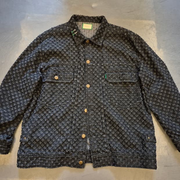 GNARLY TOKYO 펀칭 데님 자켓