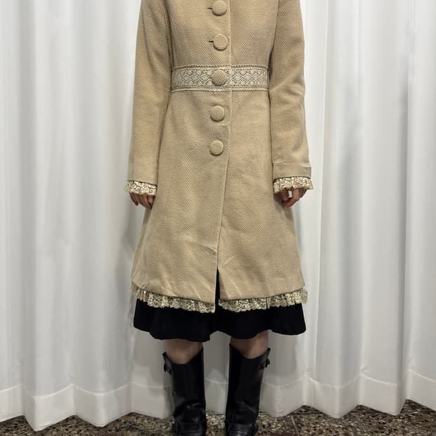 lace detail button wool coat