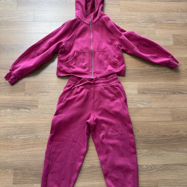 룰루레몬 트레이닝복 세트 XS/S