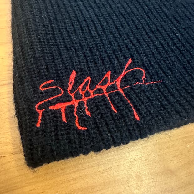 언더커버 slash 슬래쉬 비니