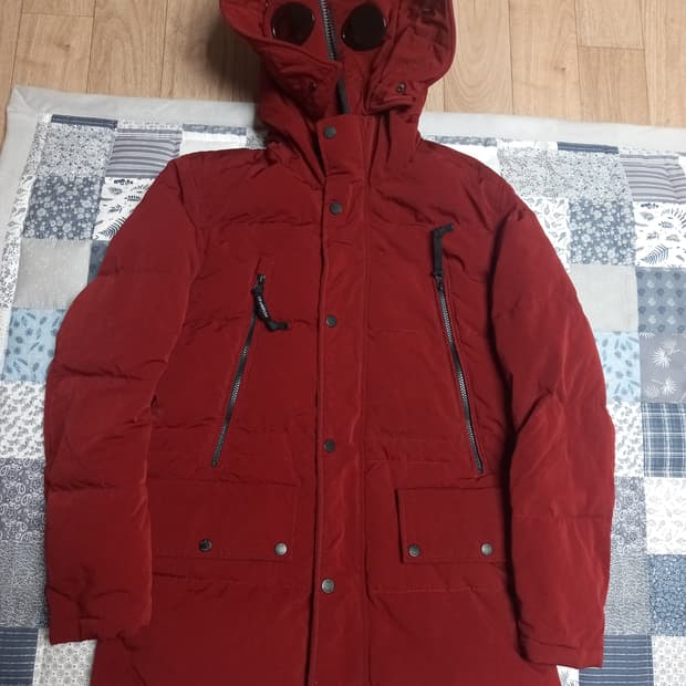 C.P 컴퍼니 고글 패딩       100