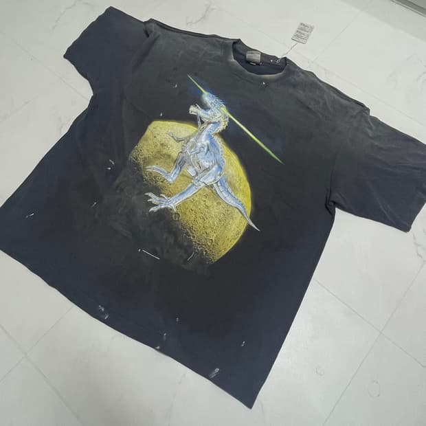 saint Mxxxxxx 하지메 소리야마 반팔티셔츠