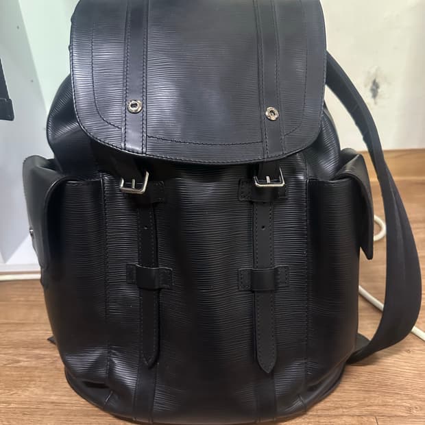 루이비통 에피 크리스토퍼 백팩