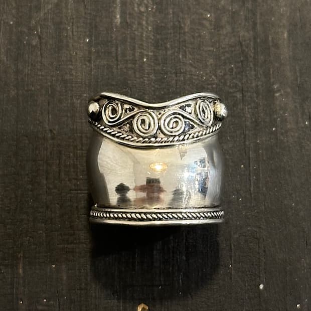 Vintage bold 925silver ring