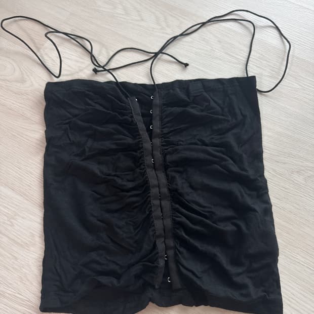 보헤미안서울 나시 블랙