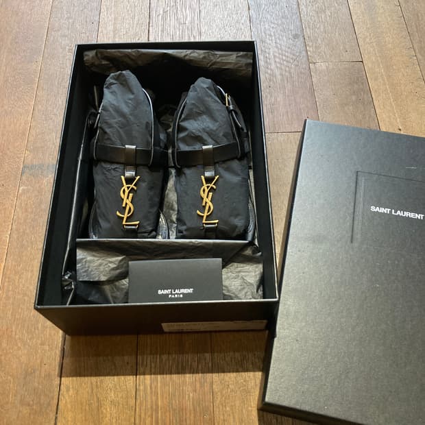 생로랑 카산드라 플립플랍 샌들 36사이즈