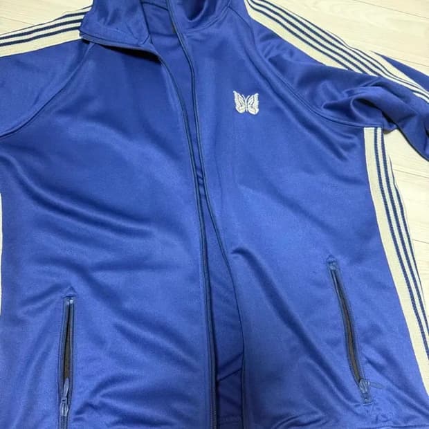 니들스 로얄블루 트렉자켓 M