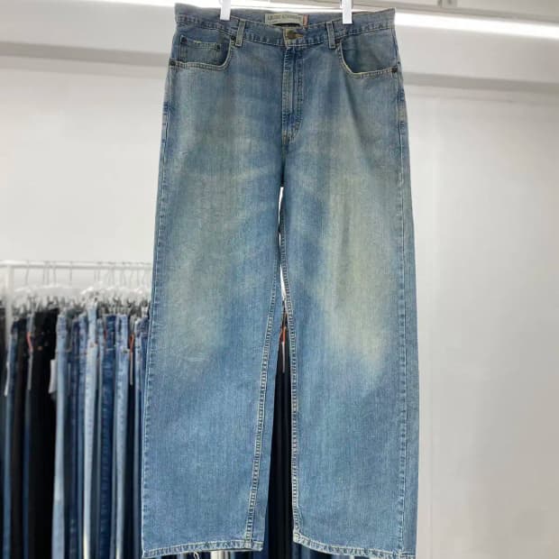 리바이스569 00s 루즈스트레이트 37사이즈 a3845