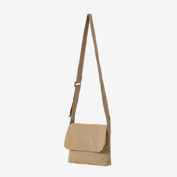 마지언타이틀 스몰 포스트백 