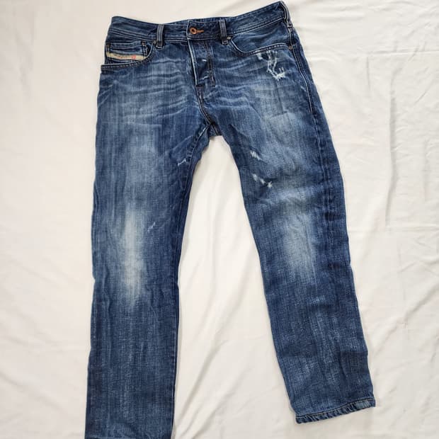 디젤 자티니 데미지 부츠컷 팬츠