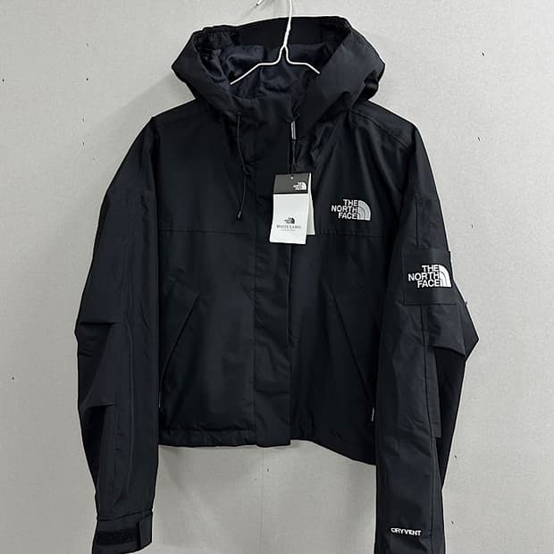 새상품 노스페이스 크롭 바람막이 M 