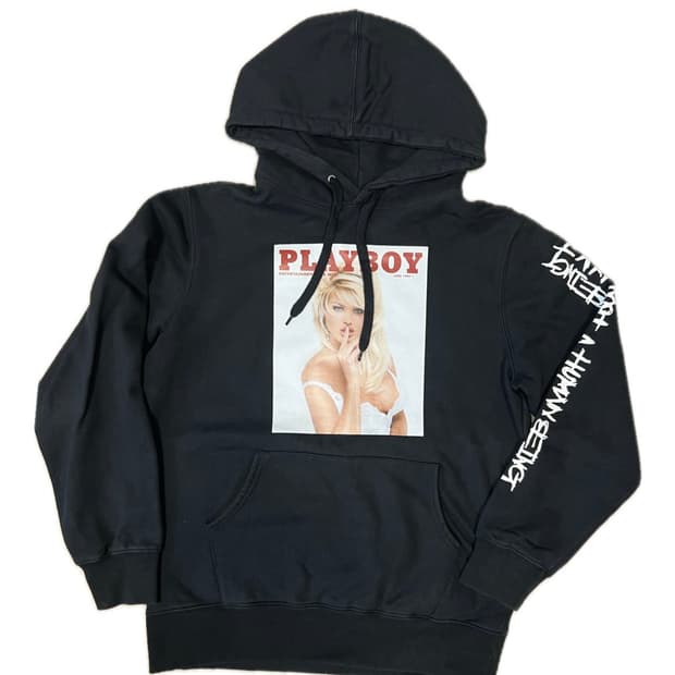 플레이보이 X 아이엠낫어휴먼비잉 후드티