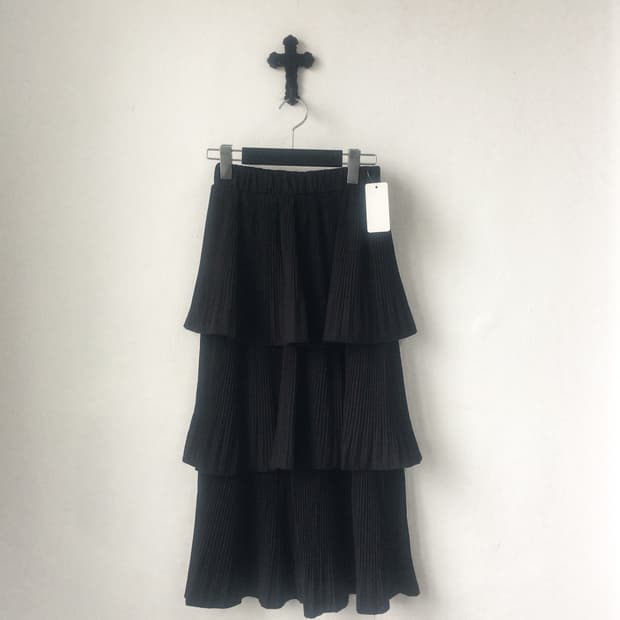 Pleats layer long skirt