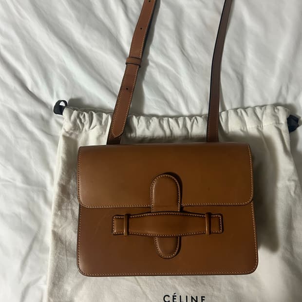 셀린느 시메트리컬 백