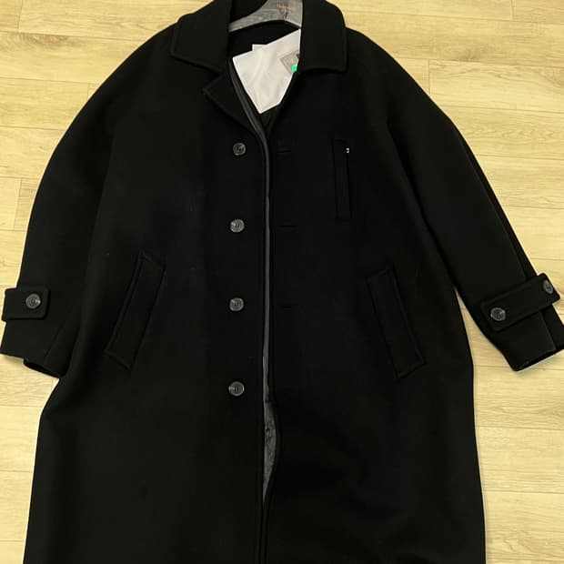 [1]언더마이카 마제인 21fw 블랙오이스터 코트 팝니다