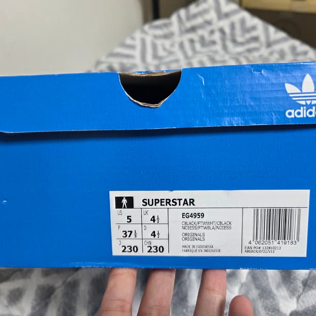 아디다스 슈퍼스타 검흰 운동화 230mm
