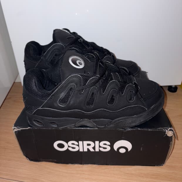 285 오시리스 D3 OG BLACK