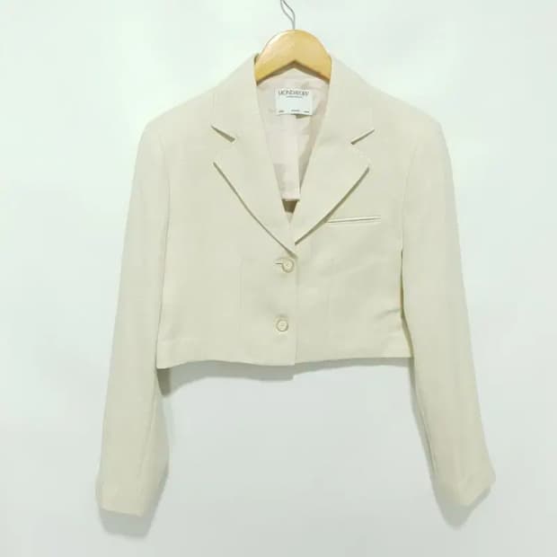 MONDAYOFF 크롭 자켓 F_M1180