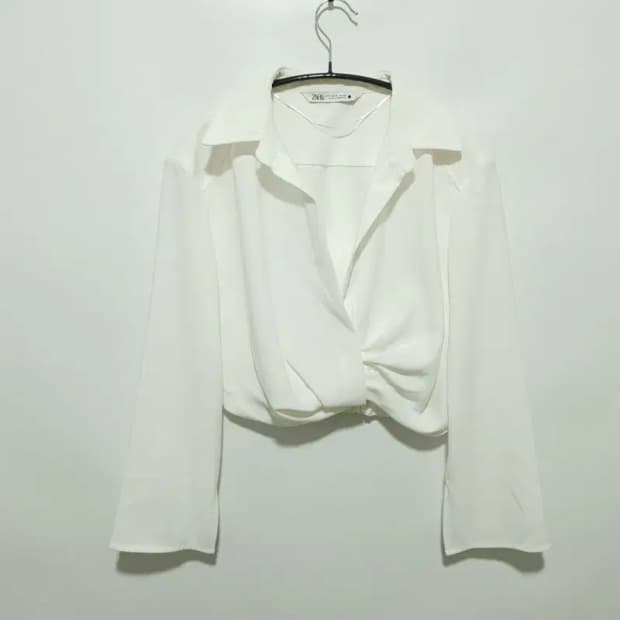 자라 오픈 크롭 블라우스 S_M1460