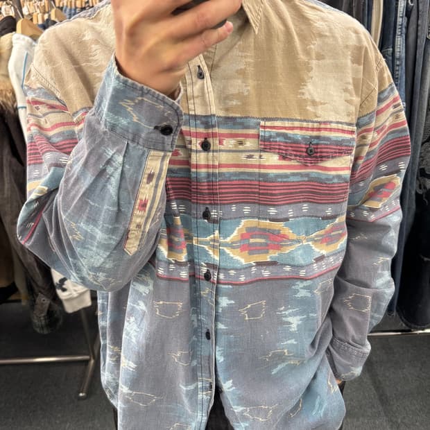 OS)American vintage 나바호 패턴 셔츠