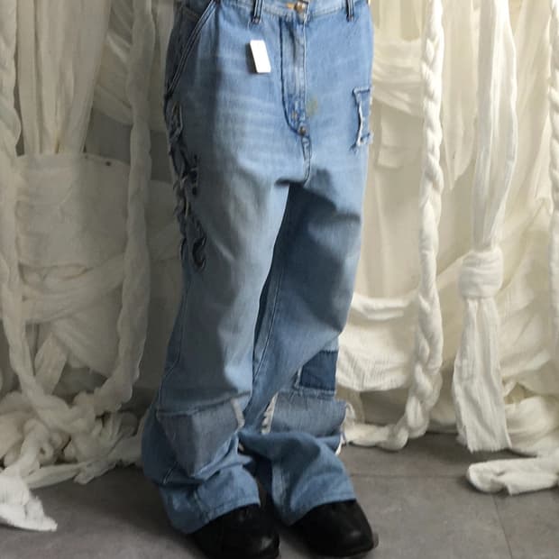 Patch point denim pants