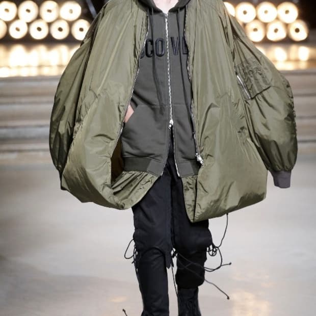 준지 17ss 컬렉션 낙하산 야상 카키 46