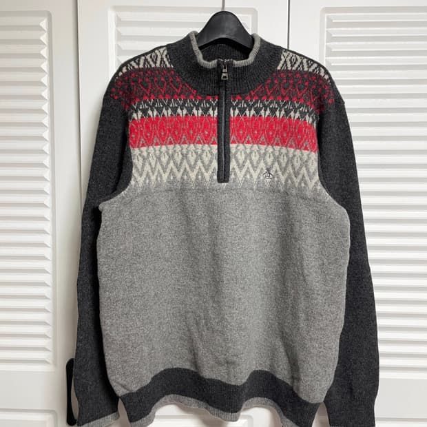 먼싱웨어 반집업 니트