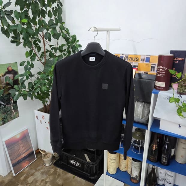 Cp컴퍼니 플리스로고 스웻셔츠 M
