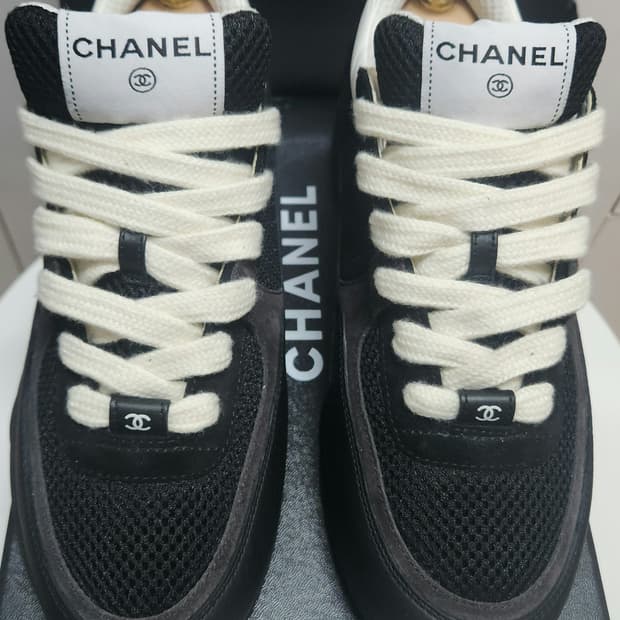 [정품] 샤넬 스니커즈 운동화 CC로고 메쉬 테니스카프스킨40(남여공용)