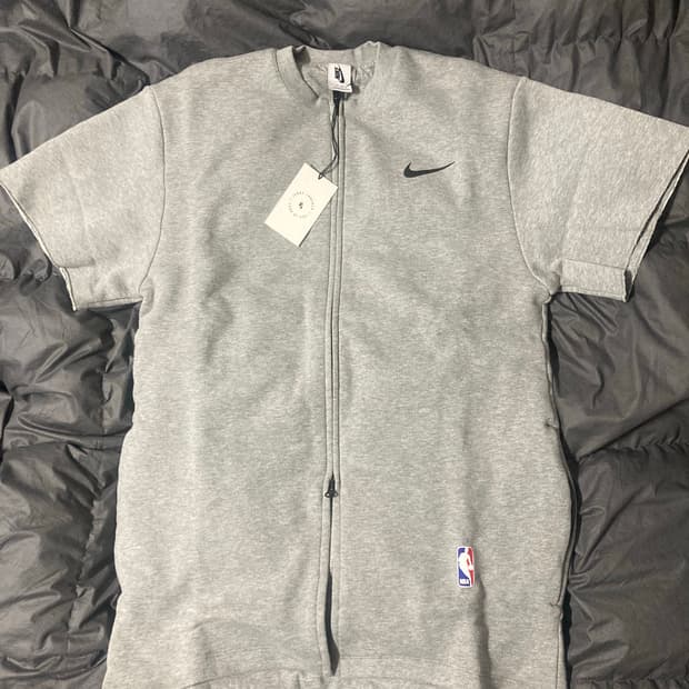 [XS] 나이키 X 피어오브갓 웜업 탑 그레이 초판