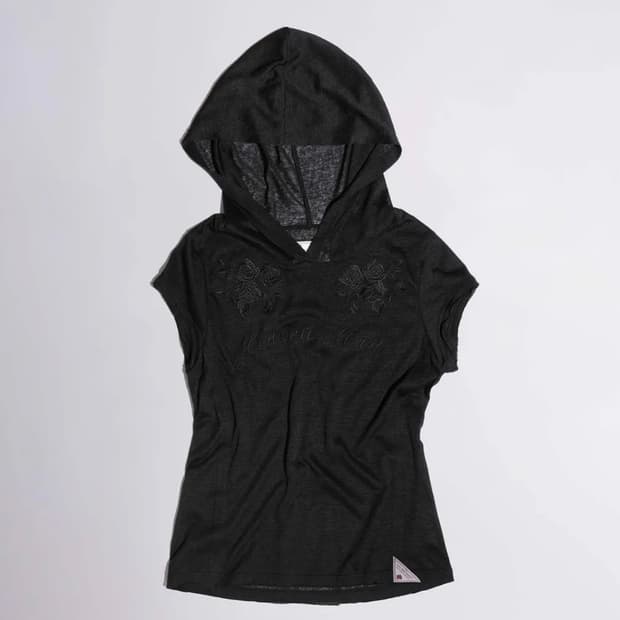 새상품) 스컬프터 Rose Embroidery Hoodie Tee 블랙