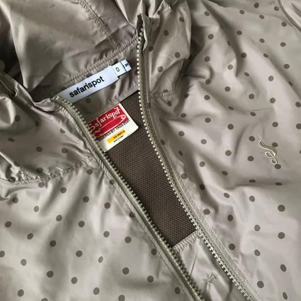 사파리스팟 도트 바람막이 베이지