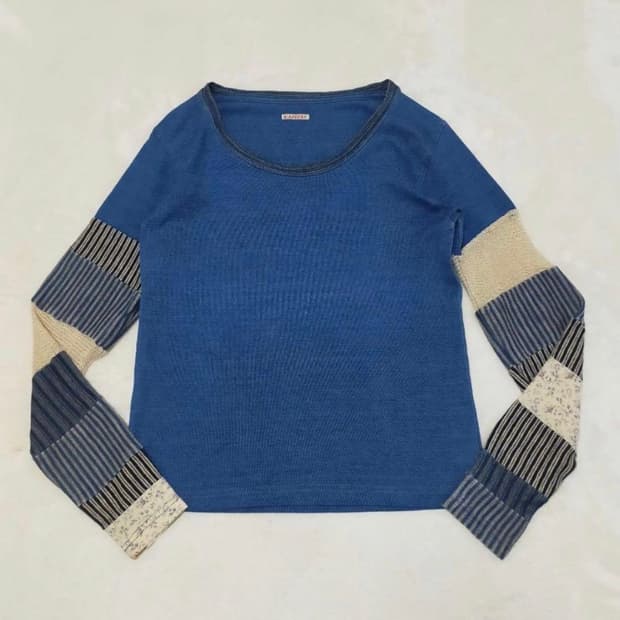 캐피탈 롱슬리브