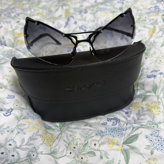 🇬🇧 SRVC  25ss 사이버틱 선글라스