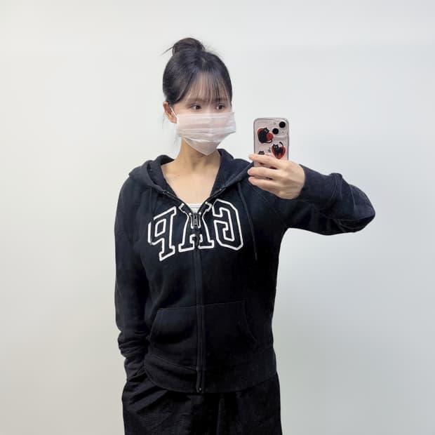 갭 GAP 스펠 로고 후드집업 블랙