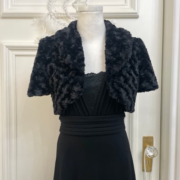 black collar fur  mini bolero(size-9R)