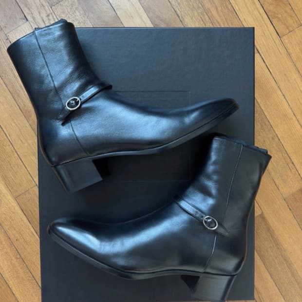 Saint Laurent Vlad 부츠 구매글 42~44까지 구합니다